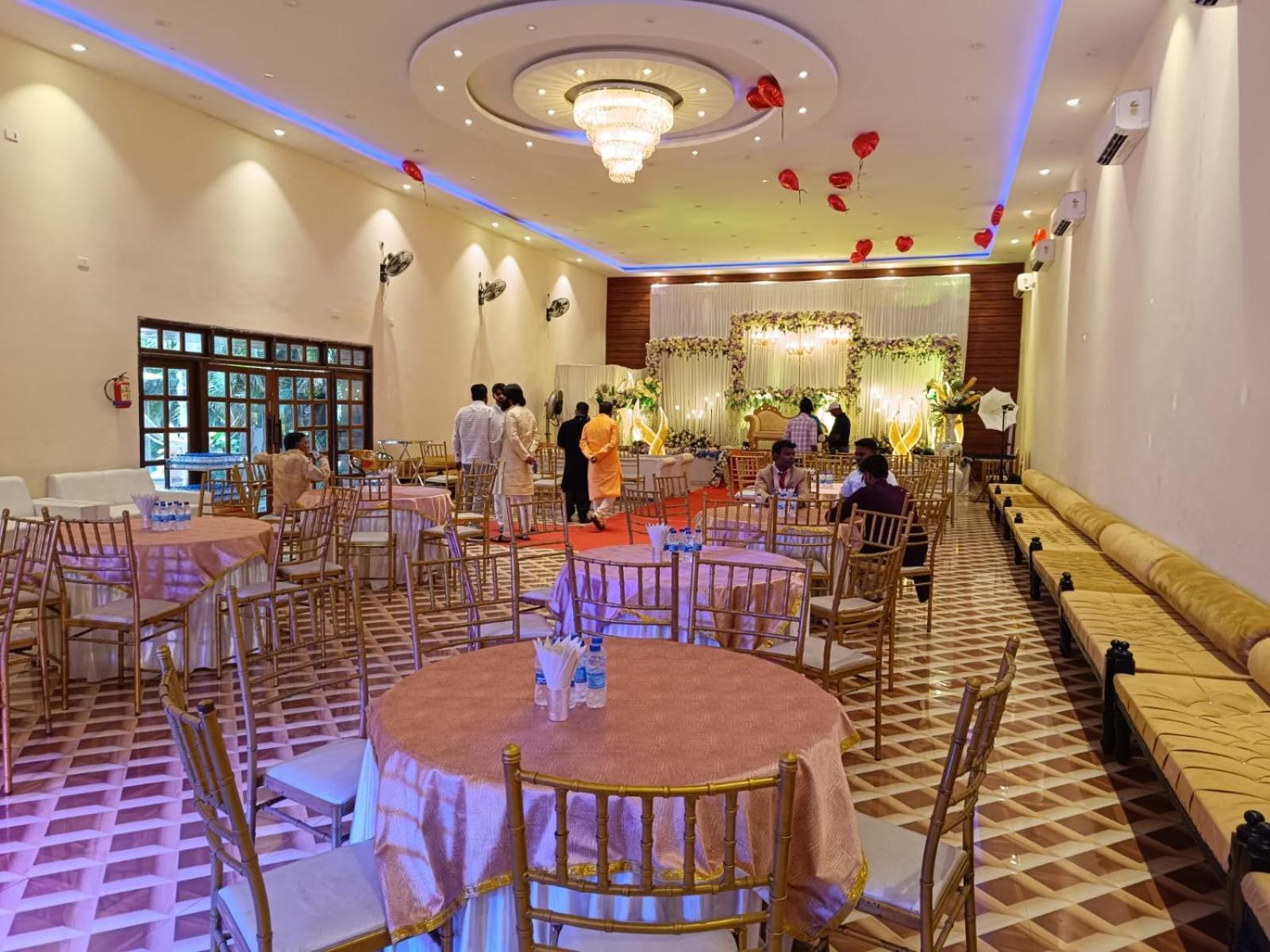 Focus Club And Resort 란치 외부 사진