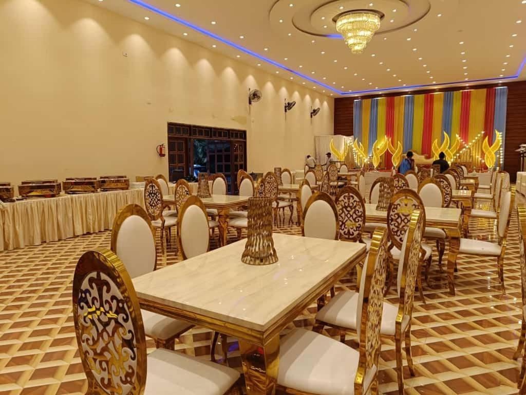 Focus Club And Resort 란치 외부 사진